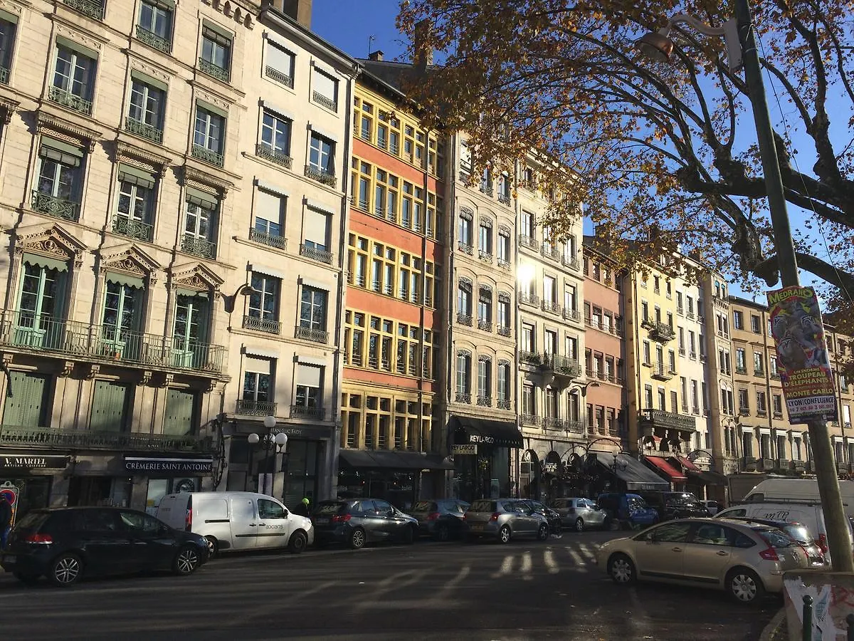 Studio Charme Et Confort Aux Cordeliers Lyon Apartment