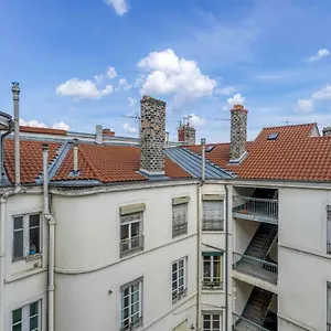 Honore - Carnot Apartment